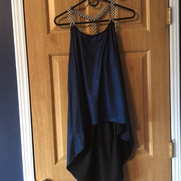 Fun top! 💃🏼 - Picture 1 of 4